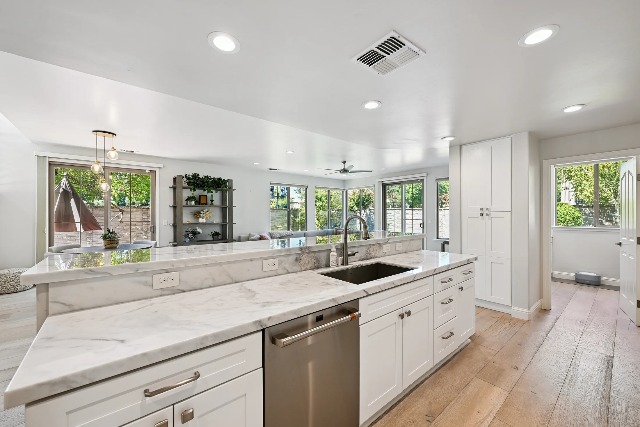 Katarina Lane · Kitchen detail