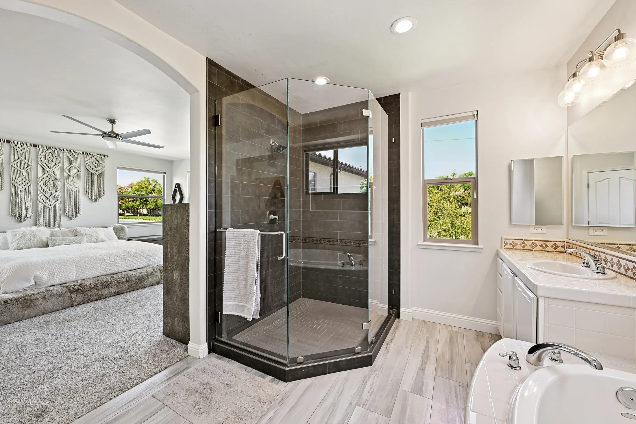 Katarina Lane · Primary bath detail