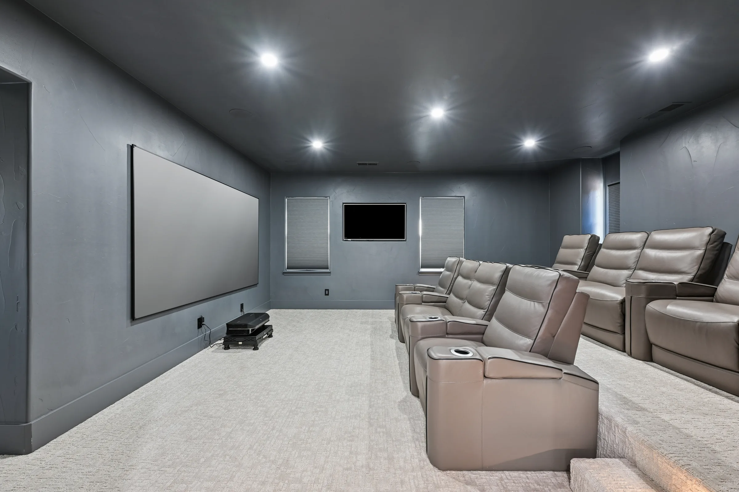 Sorrell Circle · Editor’s pick · Private cinema