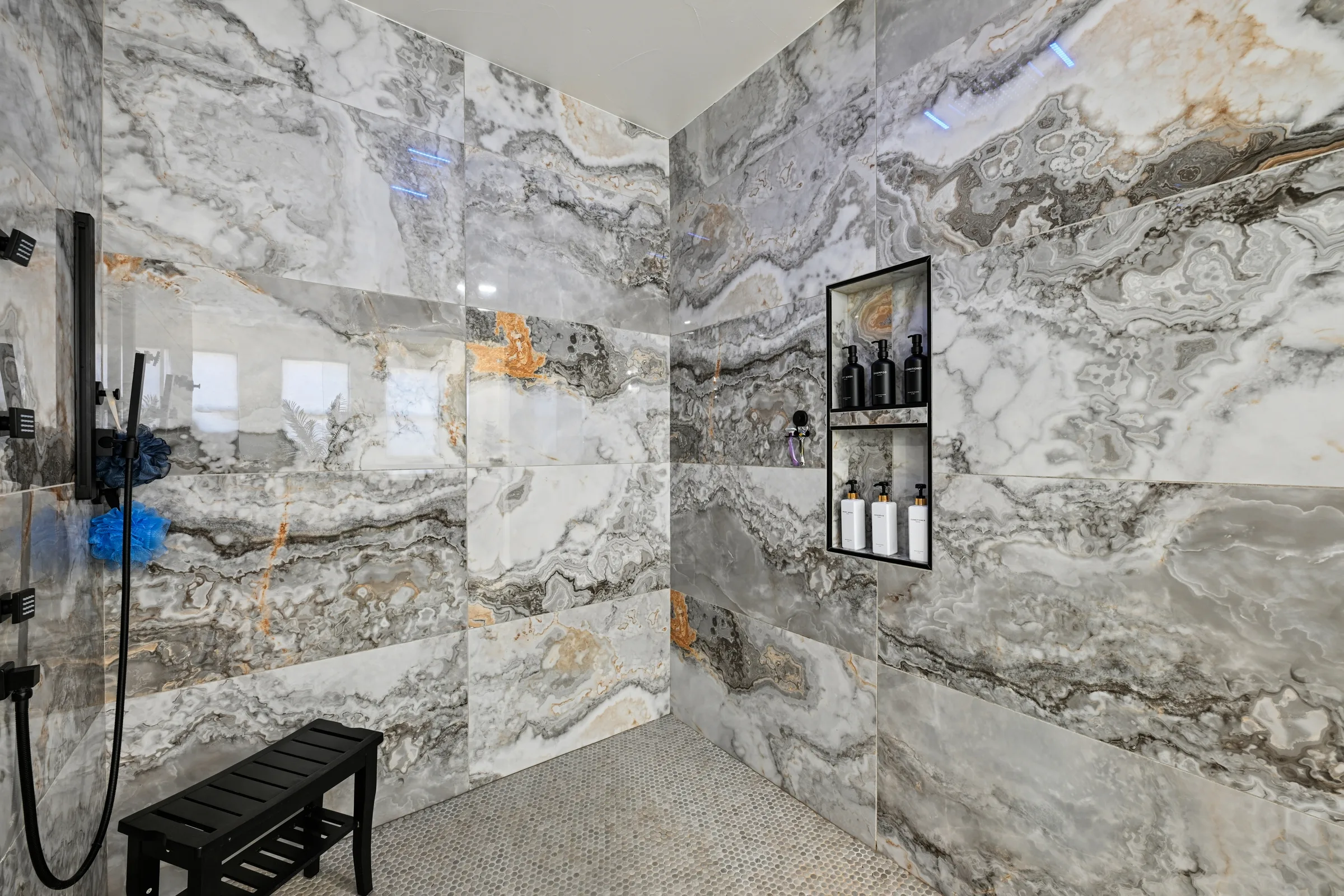 Sorrell Circle · Primary bath detail